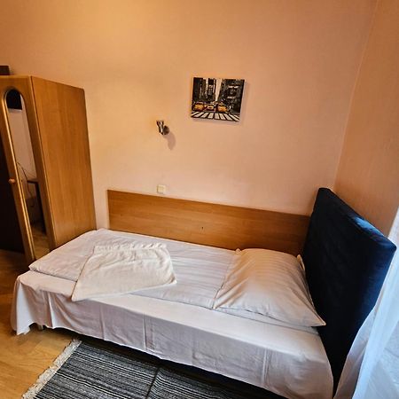 Hotel Haga 쳉스토호바 외부 사진