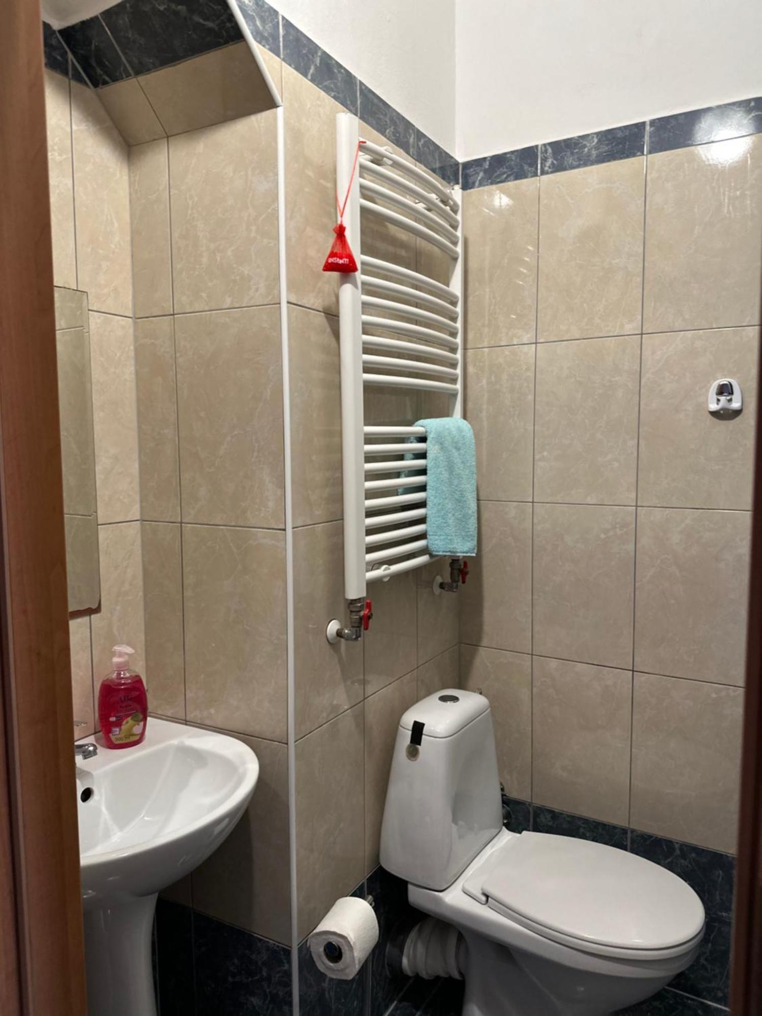 Hotel Haga 쳉스토호바 외부 사진