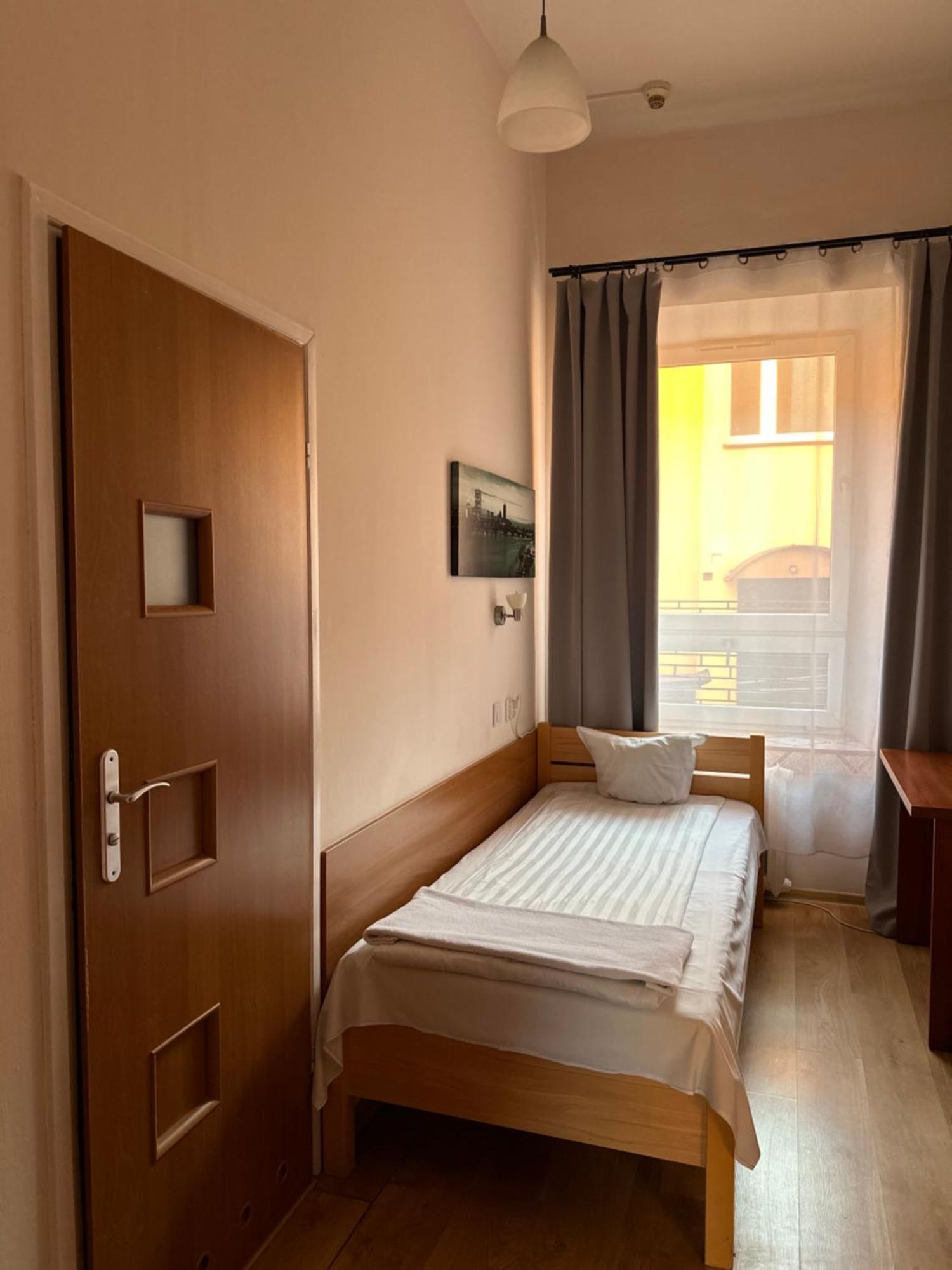 Hotel Haga 쳉스토호바 외부 사진