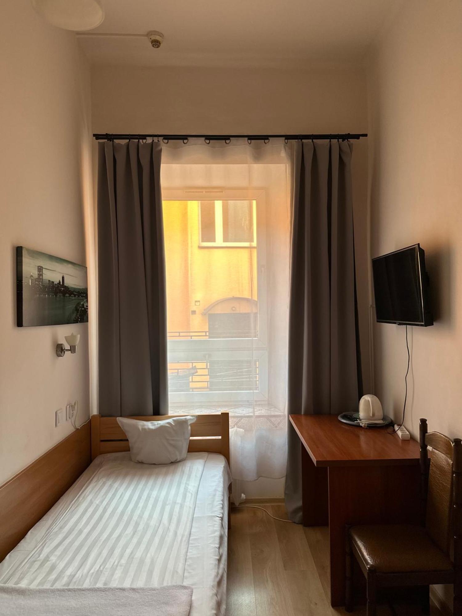 Hotel Haga 쳉스토호바 외부 사진